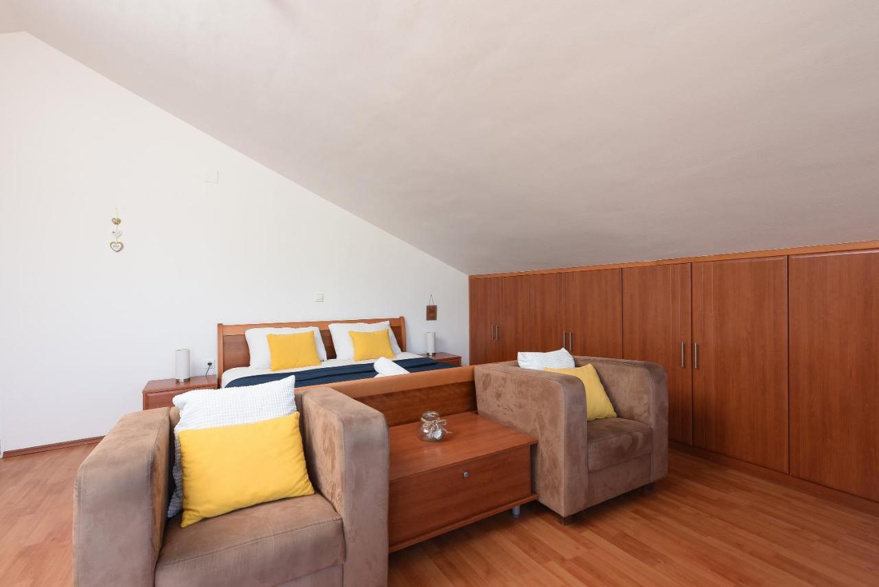 Sunset Beach Suites Kozino Bagian luar foto